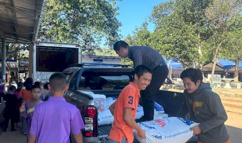 ร่วมทำกิจกรรมสันทนาการที่โรงเรียนตำรวจตระเวนชายแดนตะโกปิดทอง